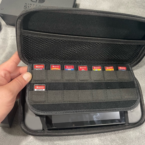 Nintendo Switch with 8 games. Banned. - Picture 8 of 9